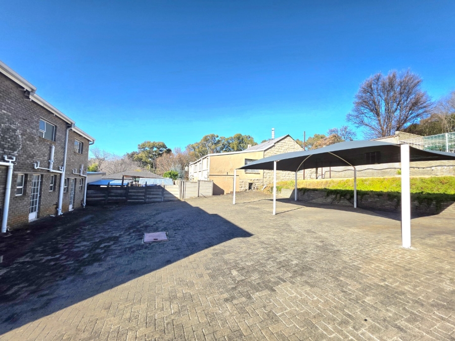 8 Bedroom Property for Sale in Bethlehem Free State